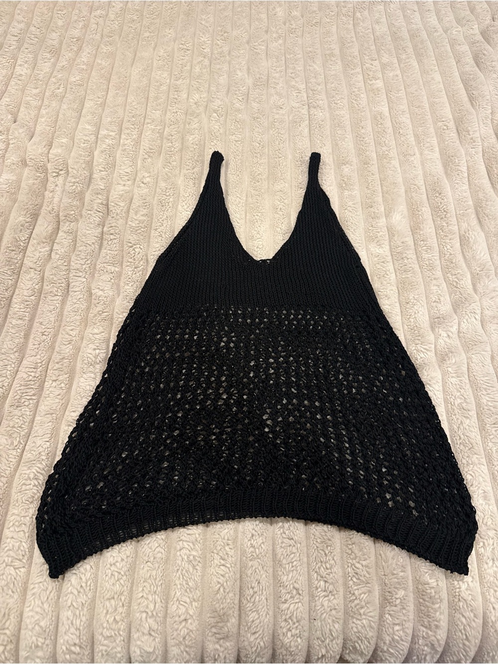 Black Knit V-Neck knit Tank Top